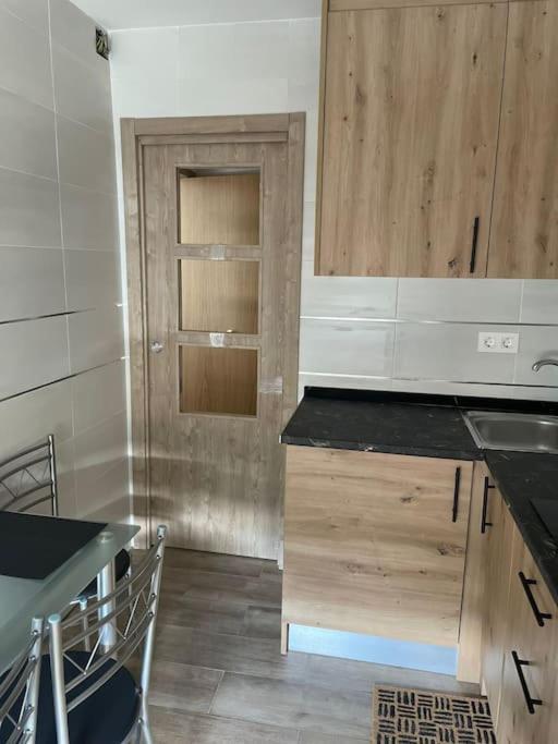 Adoracte 4 Mieres Apartamentos 외부 사진