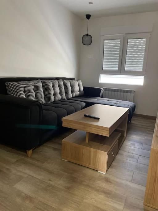 Adoracte 4 Mieres Apartamentos 외부 사진