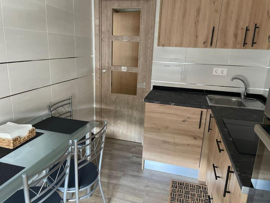 Adoracte 4 Mieres Apartamentos 외부 사진