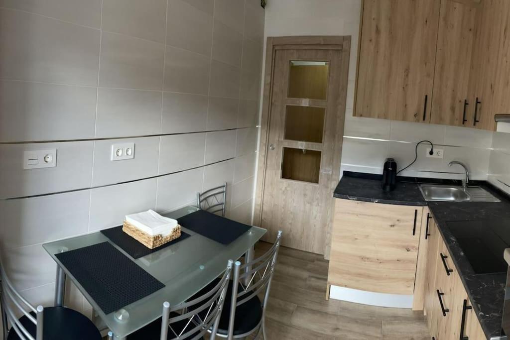 Adoracte 4 Mieres Apartamentos 외부 사진